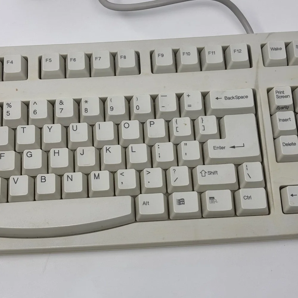 Vintage Ortek Technology MCK-600W Enhanced Keyboard PS/2 Beige Mechanical Tested